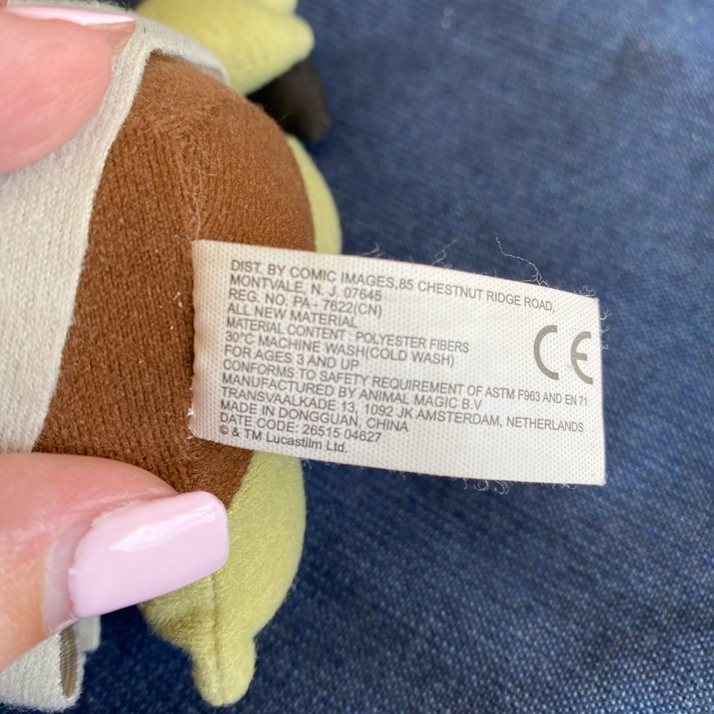Yoda Plush Figure with Lightsaber Star Wars Stuffed Toy Old Yoda Jedi 7 Inch - Picture 4 of 4